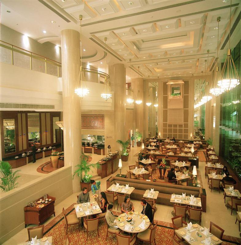 Sheraton New Delhi Hotel Restoran gambar